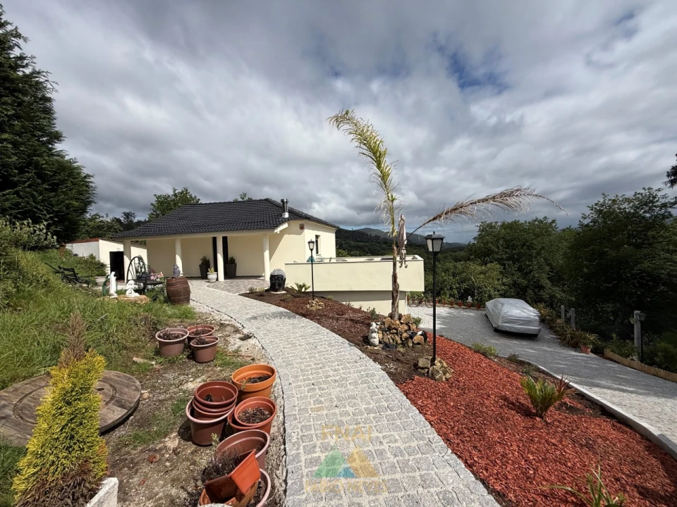 Moradia T2 para Venda em Sabadim Foto 5