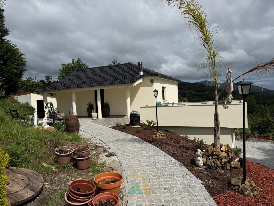 Moradia T2 para Venda em Sabadim Foto 13