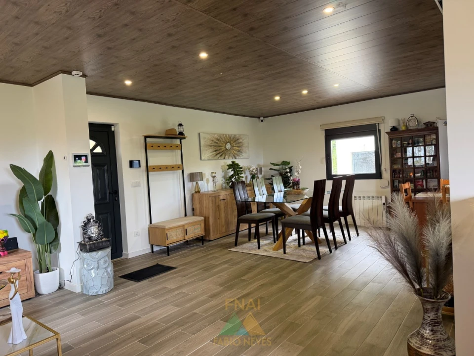 Moradia T2 para Venda em Sabadim Foto 25