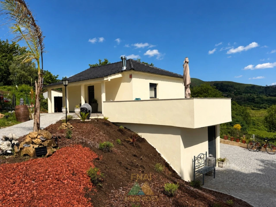 Moradia T2 para Venda em Sabadim Foto 2