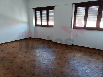 Apartamento T3 para Arrendamento em Lourinhã e Atalaia