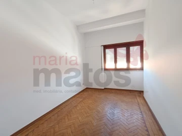 Apartamento T3 para Arrendamento em Lourinhã e Atalaia