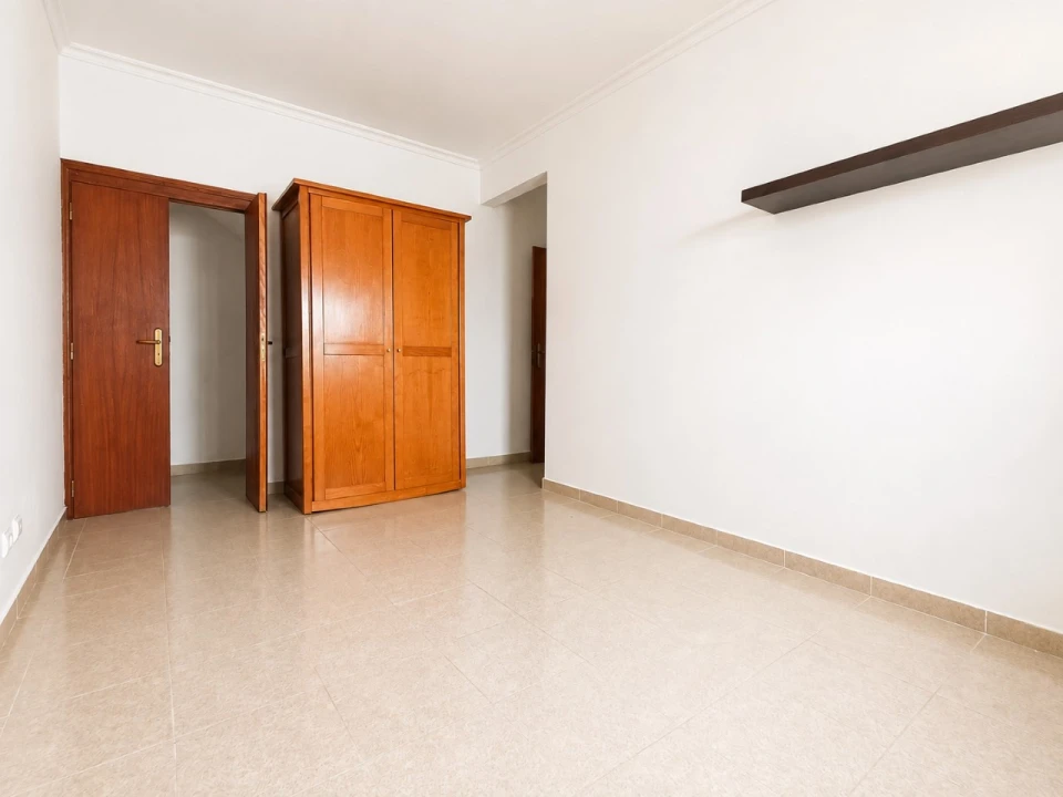 Moradia T4 para Venda em Fronteira Foto 3