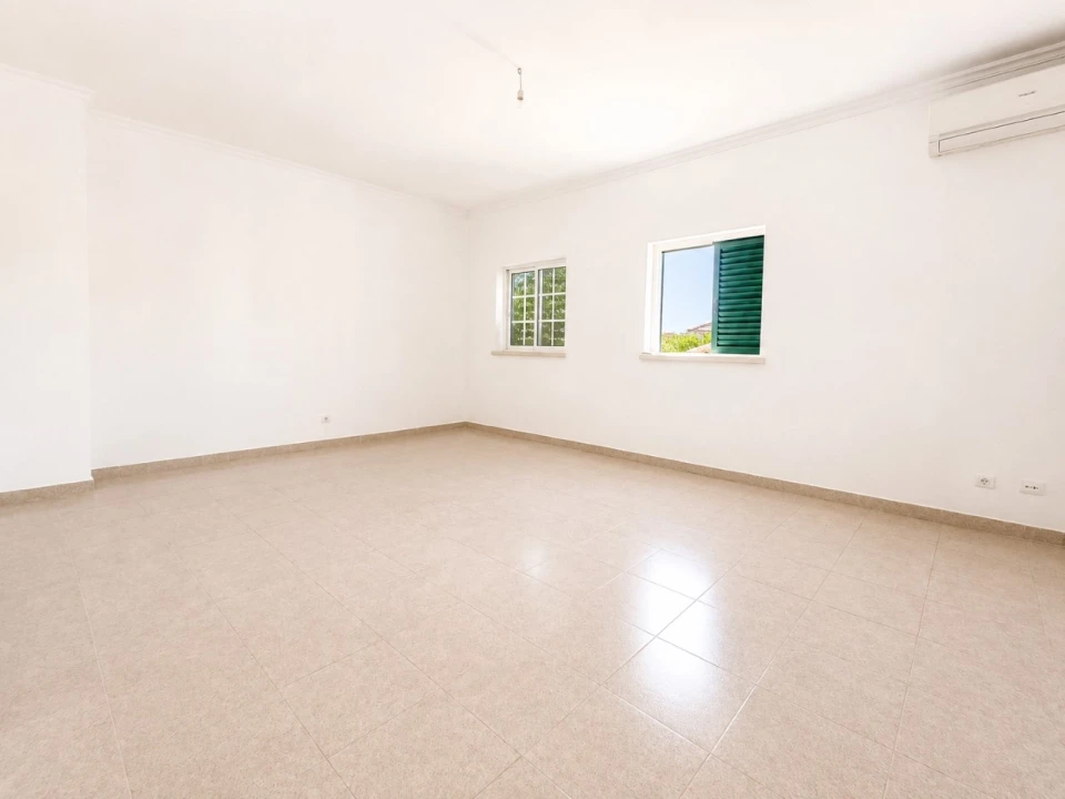 Moradia T4 para Venda em Fronteira Foto 15