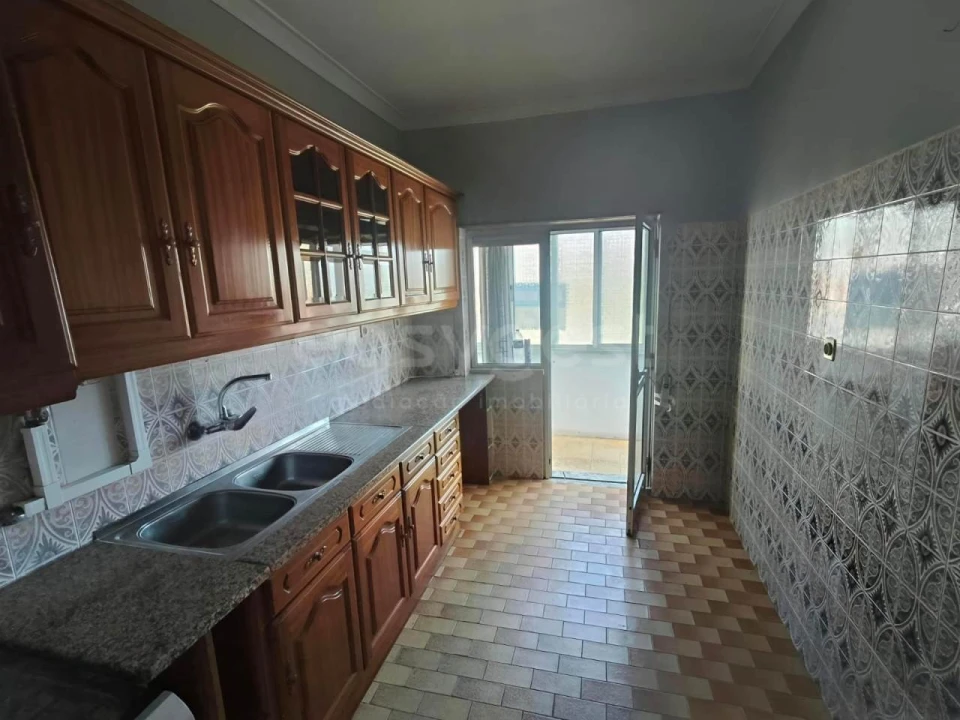 Apartamento T3 para Venda em Baixa da Banheira e Vale da Amoreira Foto 1