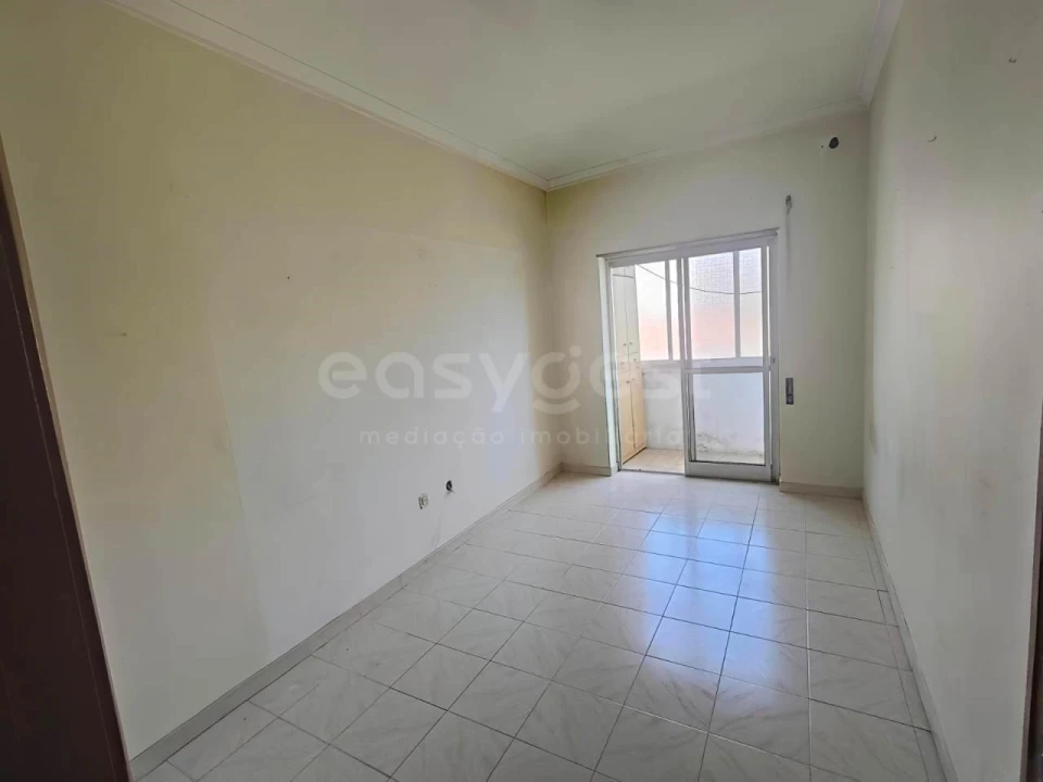Apartamento T3 para Venda em Baixa da Banheira e Vale da Amoreira Foto 16