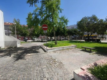 Apartamento T3 para Venda em Baixa da Banheira e Vale da Amoreira