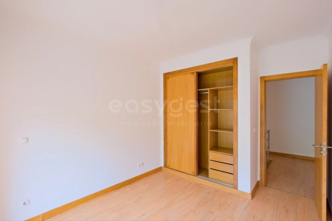 Moradia T4 para Venda em Sesimbra (Castelo) Foto 28