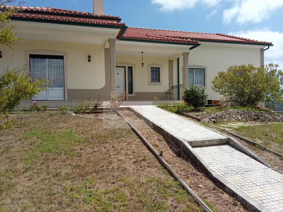 Moradia T6 para Venda em A dos Negros Foto 6