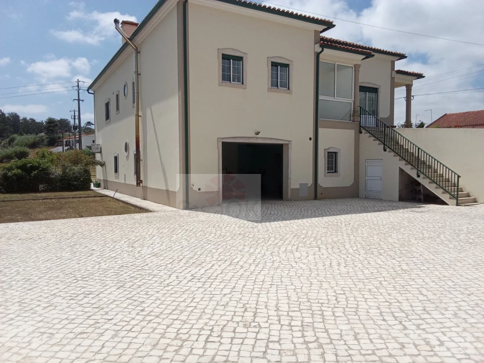 Moradia T6 para Venda em A dos Negros Foto 2