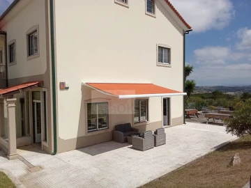 Moradia T6 para Venda em A dos Negros