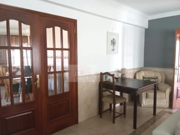 Moradia T6 para Venda em A dos Negros