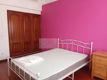 Moradia T6 para Venda em A dos Negros