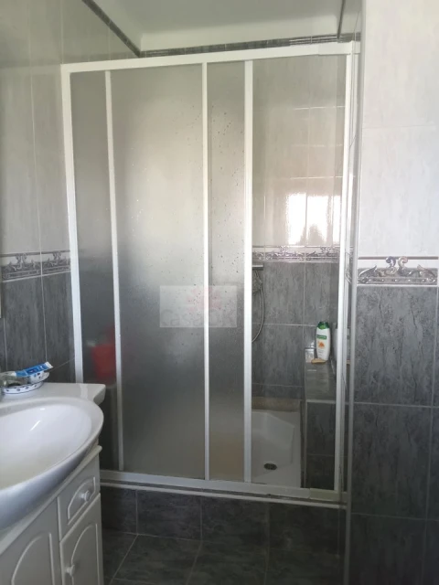 Moradia T6 para Venda em A dos Negros
