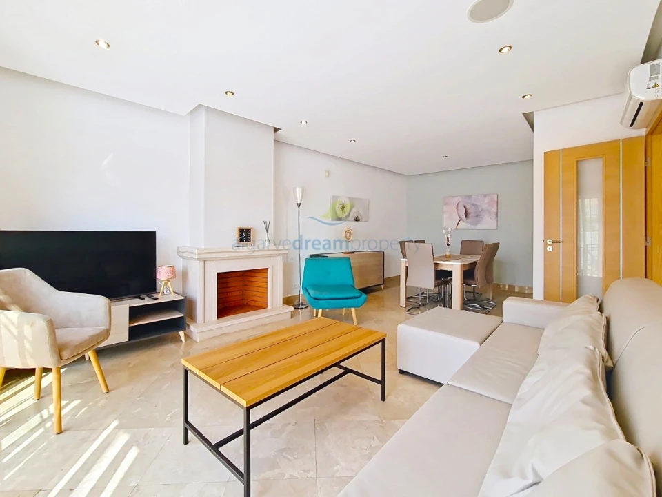 Apartamento T2 para Venda em Albufeira e Olhos de Água Foto 1