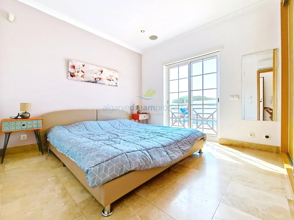 Apartamento T2 para Venda em Albufeira e Olhos de Água Foto 7