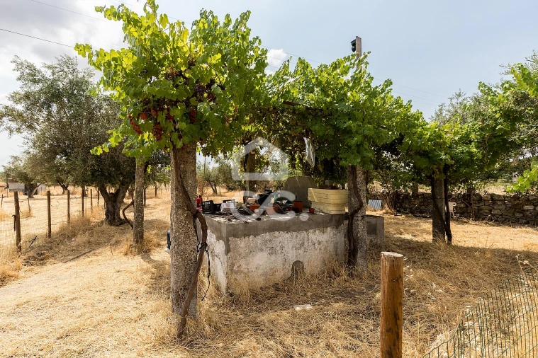 Terreno para Venda em Santa Eulalia Foto 9