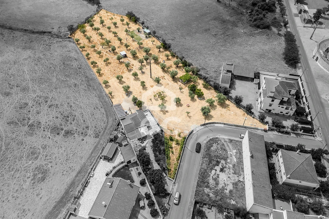 Terreno para Venda em Santa Eulalia Foto 1