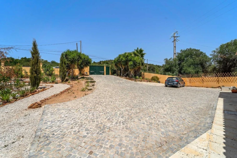 Moradia T4 para Venda em Silves Foto 35