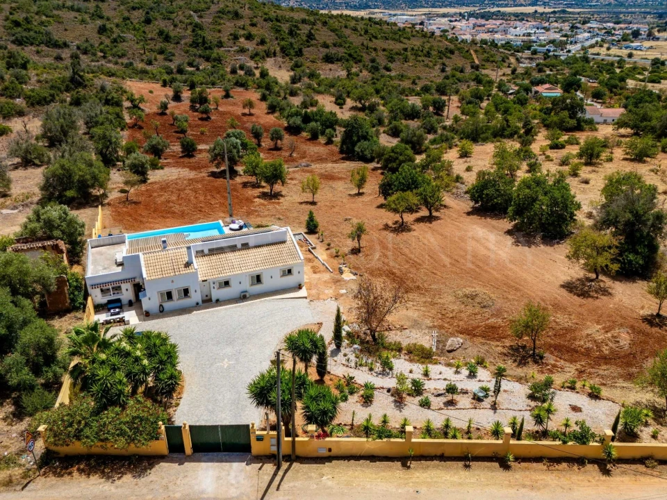 Moradia T4 para Venda em Silves Foto 8