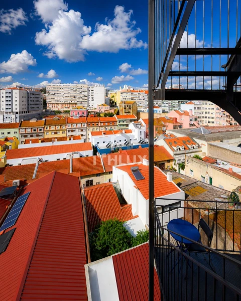 Apartamento T2 para Arrendamento em Alcantara