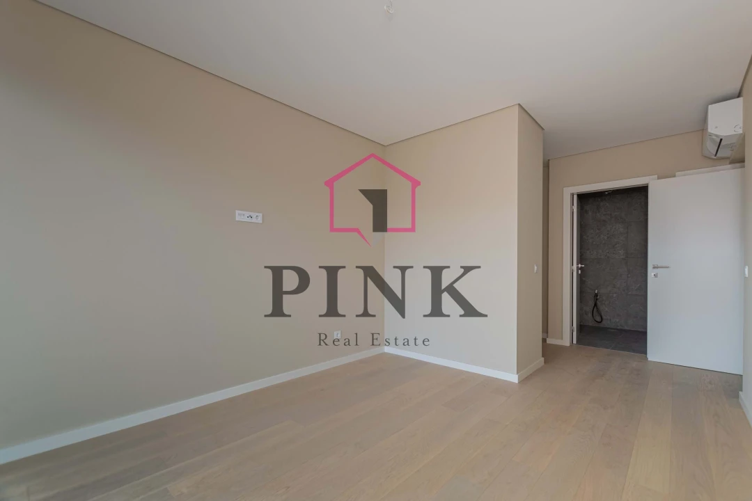 Apartamento T2 para Venda em São Martinho Foto 14