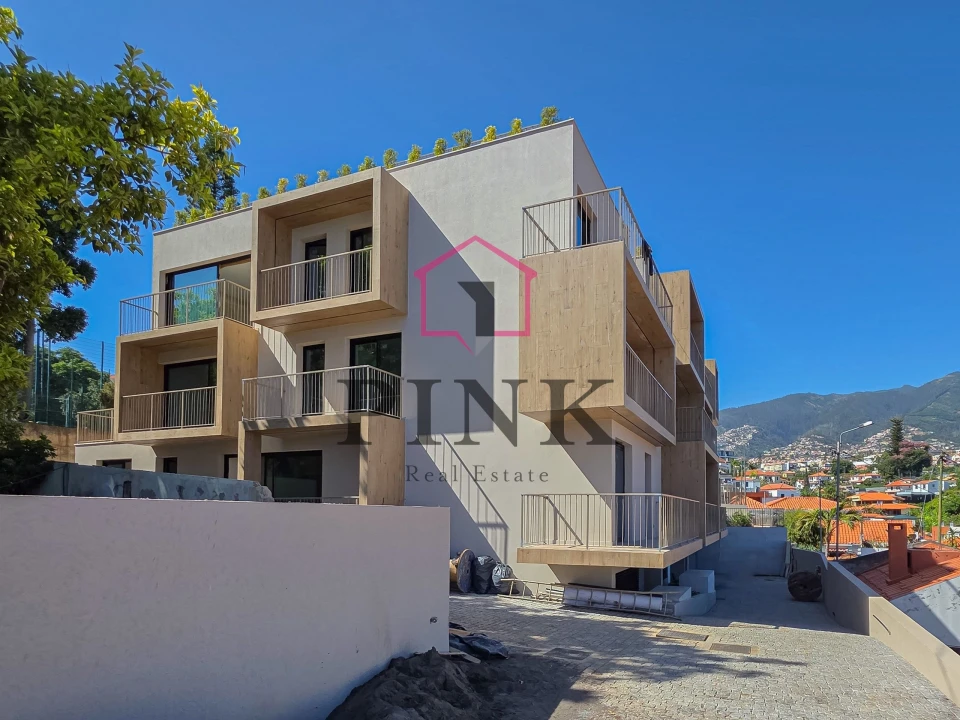 Apartamento T2 para Venda em São Martinho Foto 3