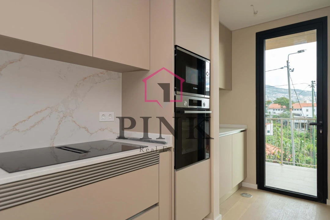 Apartamento T2 para Venda em São Martinho Foto 6