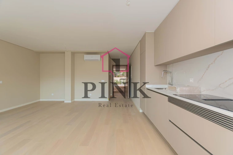Apartamento T2 para Venda em São Martinho Foto 9