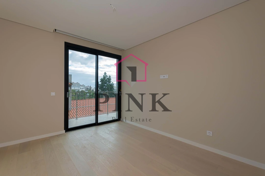 Apartamento T2 para Venda em São Martinho Foto 13