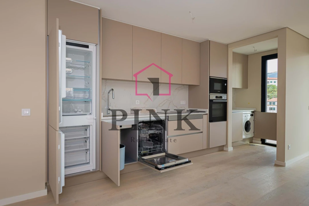 Apartamento T2 para Venda em São Martinho Foto 8