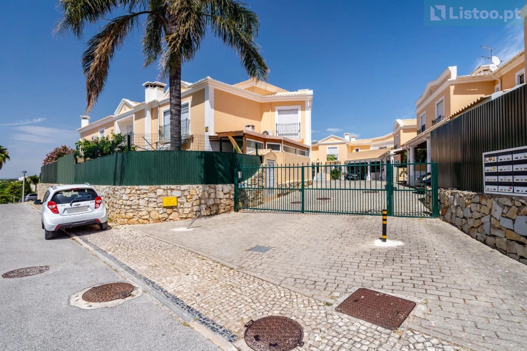 Moradia T3 para Venda em Albufeira e Olhos de Água Foto 2