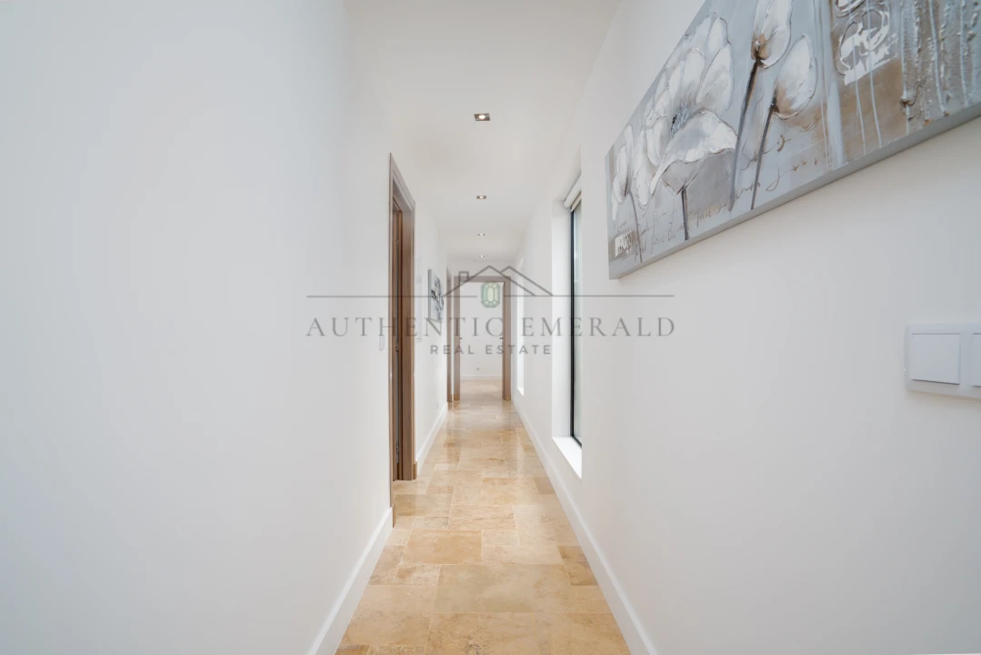 Moradia T3 para Venda em Montenegro Foto 11