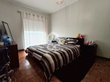 Apartamento T3 para Venda em Cristelos, Boim e Ordem
