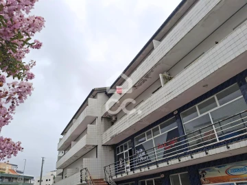 Apartamento T3 para Venda em Cristelos, Boim e Ordem