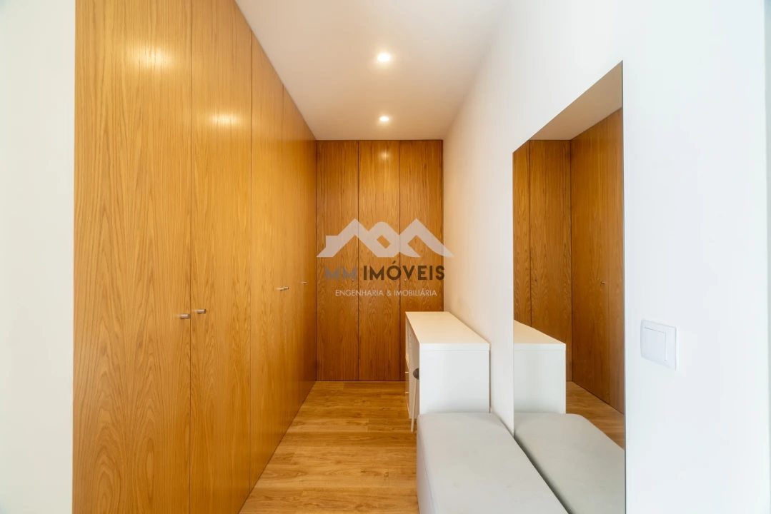 Apartamento T1 para Venda em Lousado Foto 9