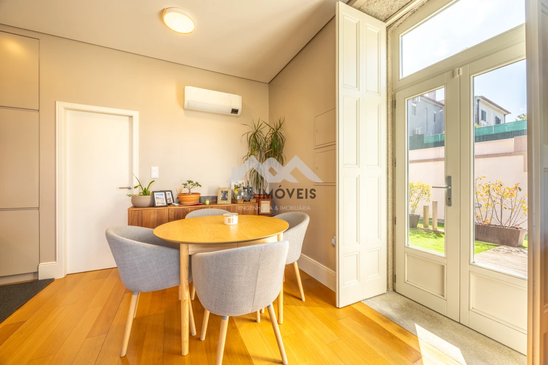 Apartamento T2 para Venda em Campanhã Foto 4