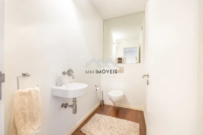 Apartamento T4 para Venda em Santa Marinha e São Pedro da Afurada