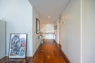 Apartamento T4 para Venda em Santa Marinha e São Pedro da Afurada
