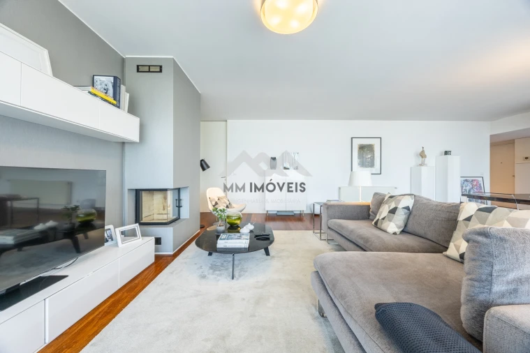Apartamento T4 para Venda em Santa Marinha e São Pedro da Afurada Foto 24