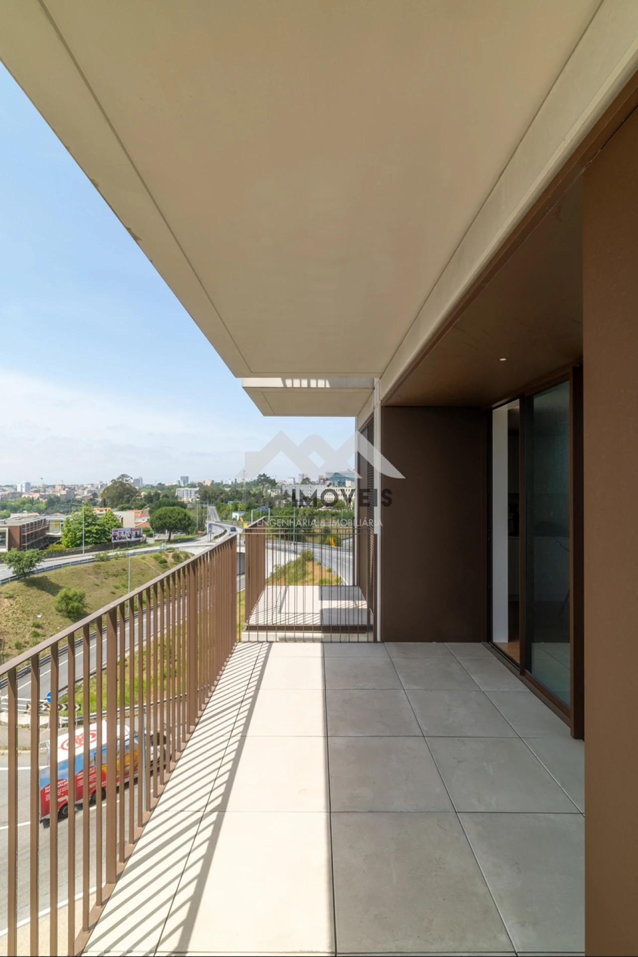 Apartamento T2 para Venda em Santa Marinha Foto 3