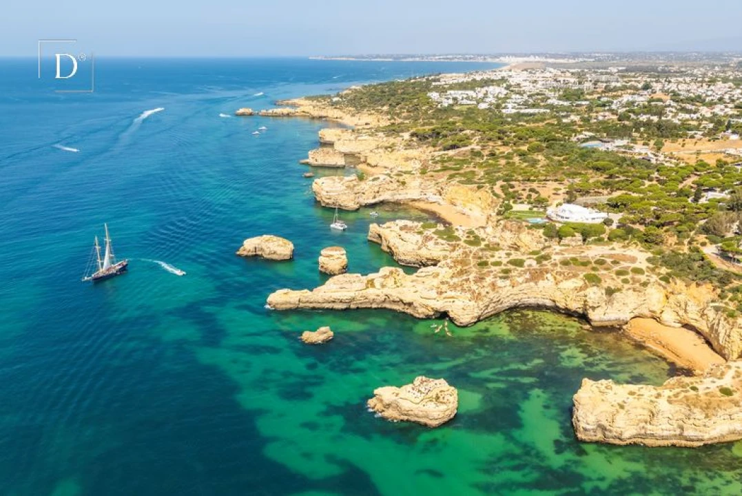 Moradia T4 para Venda em Albufeira e Olhos de Água Foto 14