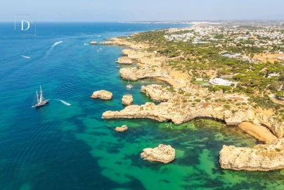 Moradia T4 para Venda em Albufeira e Olhos de Água