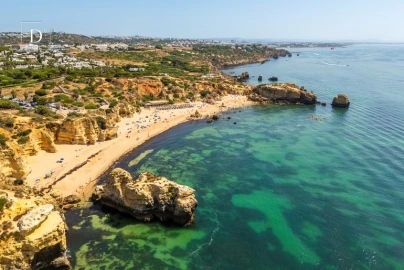 Moradia T4 para Venda em Albufeira e Olhos de Água