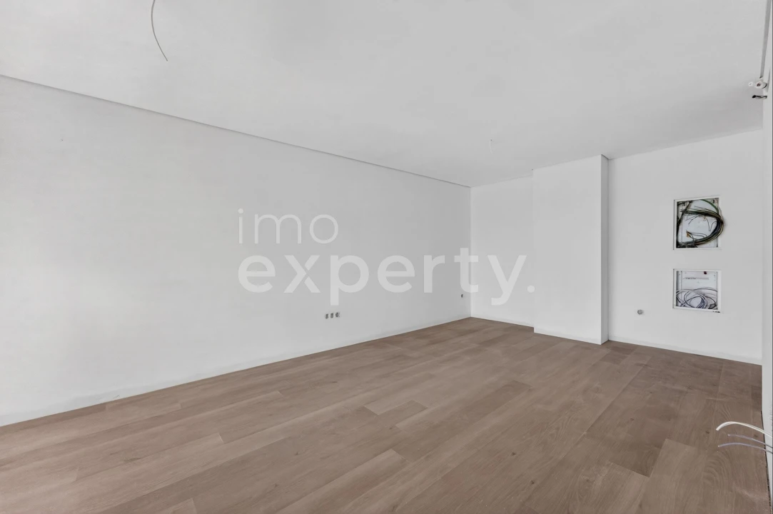 Apartamento T2 para Venda em Caniço Foto 5