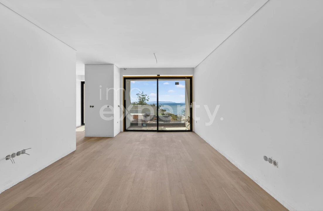 Apartamento T2 para Venda em Caniço Foto 2