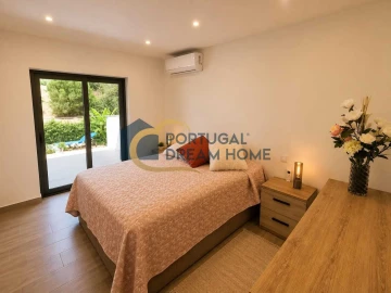 Moradia T6 para Venda em Albufeira e Olhos de Água