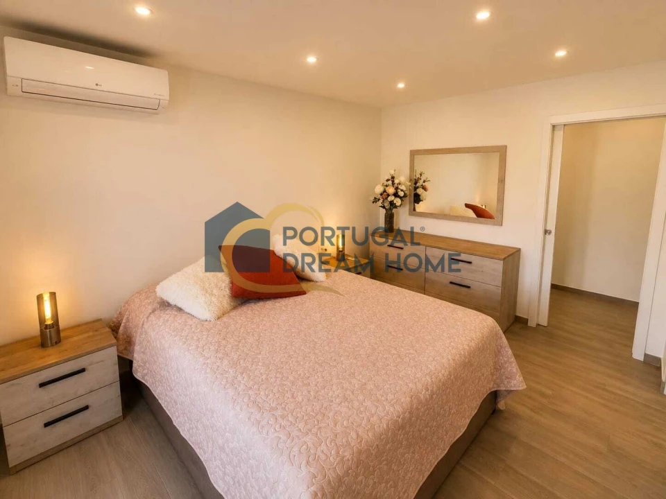 Moradia T6 para Venda em Albufeira e Olhos de Água Foto 20