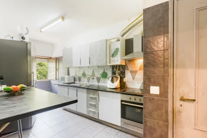Apartamento T2 para Venda em Loures