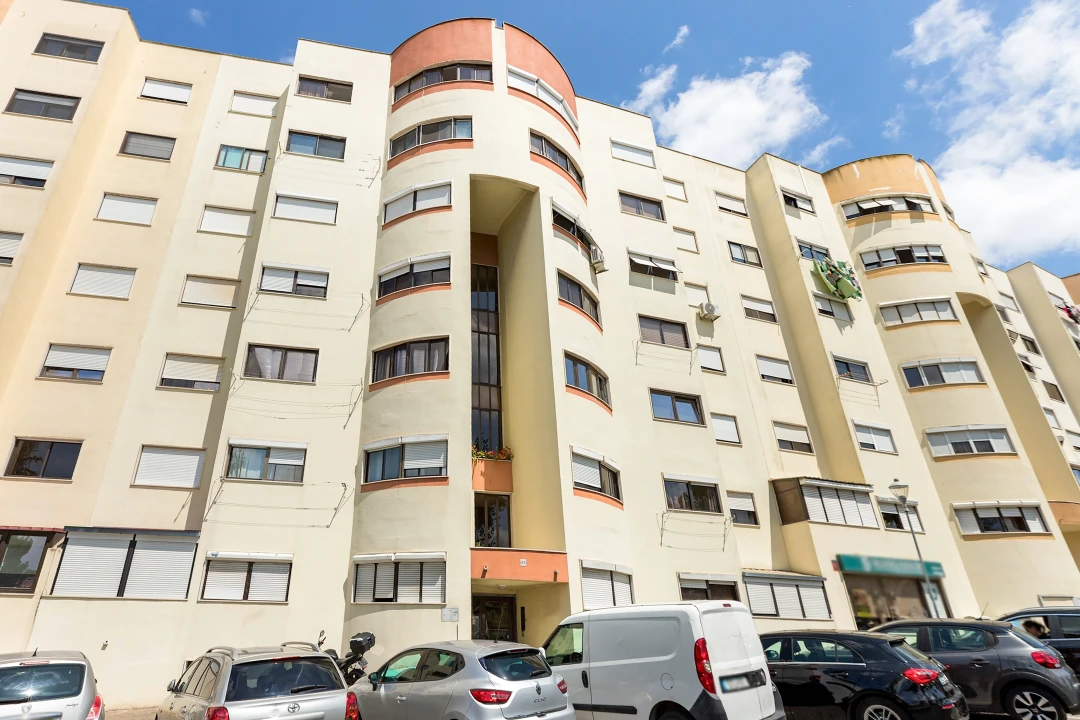 Apartamento T2 para Venda em Loures Foto 17
